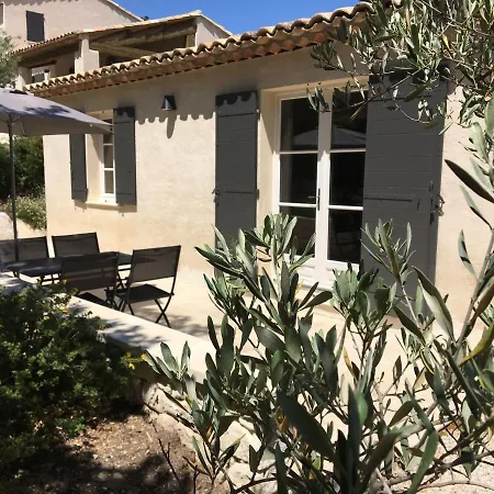 With Swimming Pool And Landscaped Garden * Eyragues